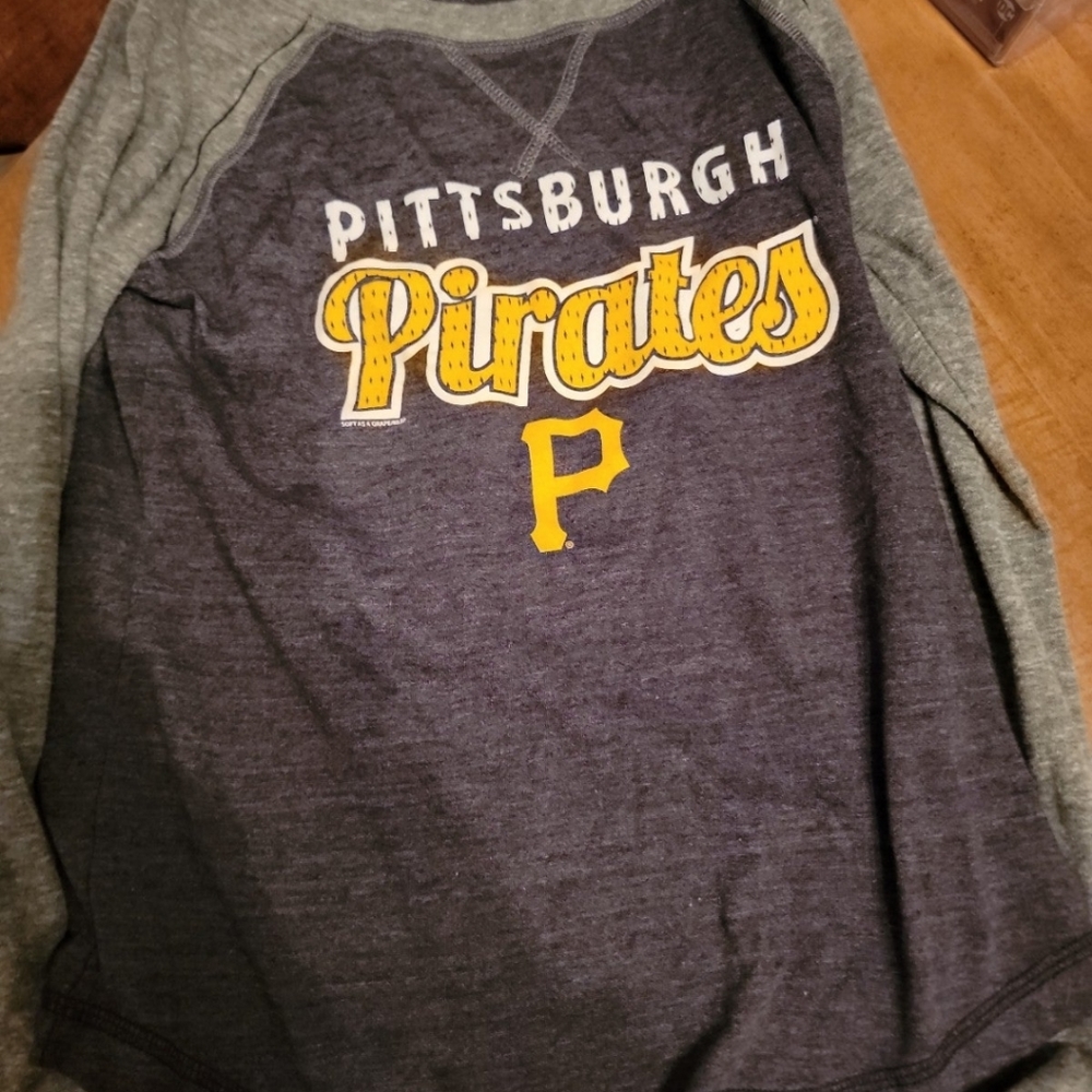 Pittsburgh pirates shirt